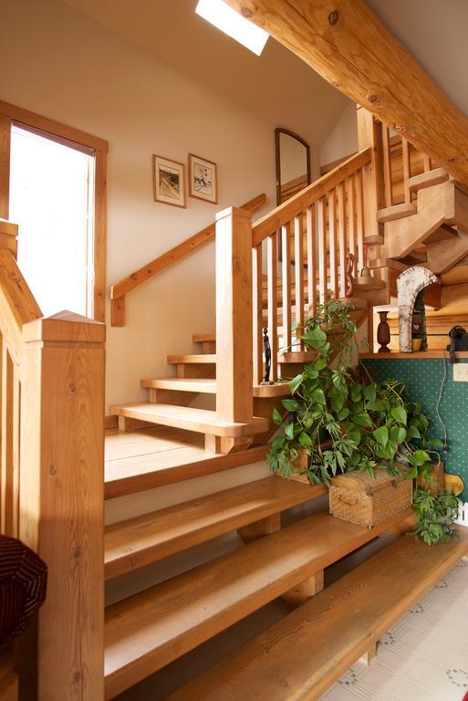 Kicking Horse Canyon Guest House Golden Exterior photo